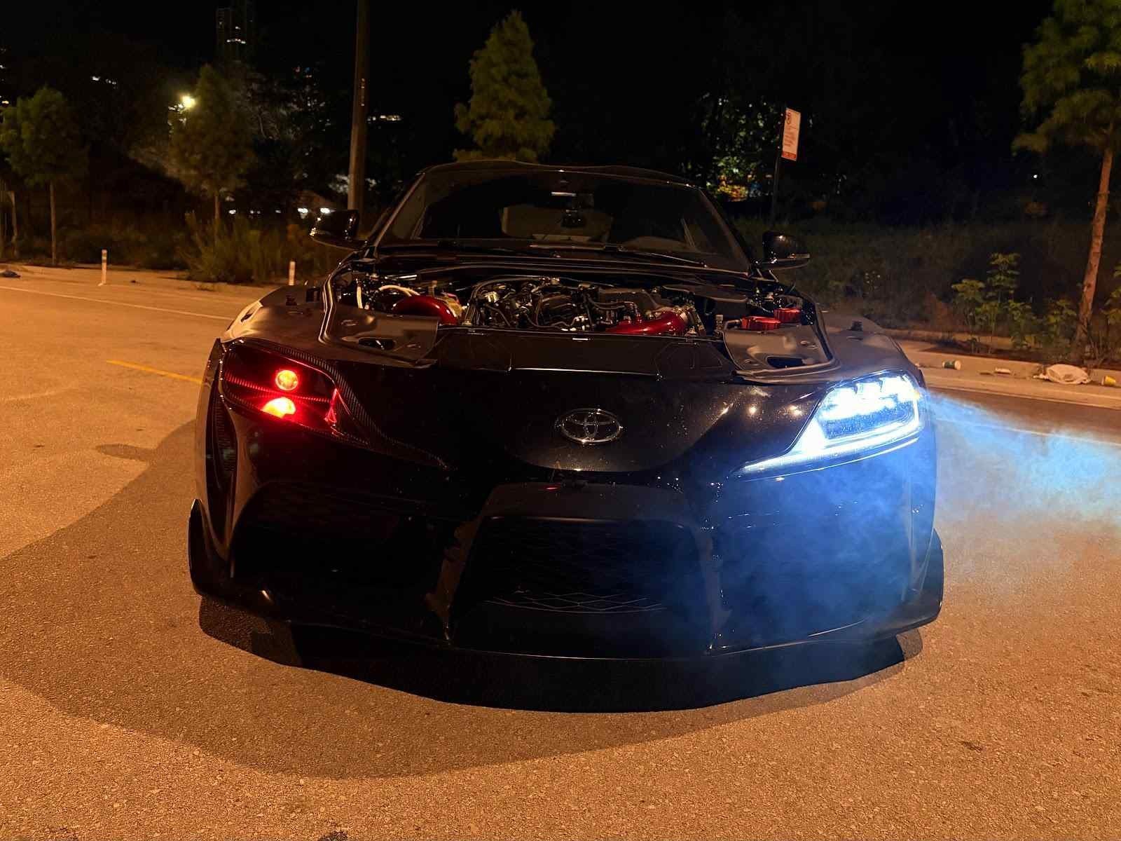 GR Supra, lights on