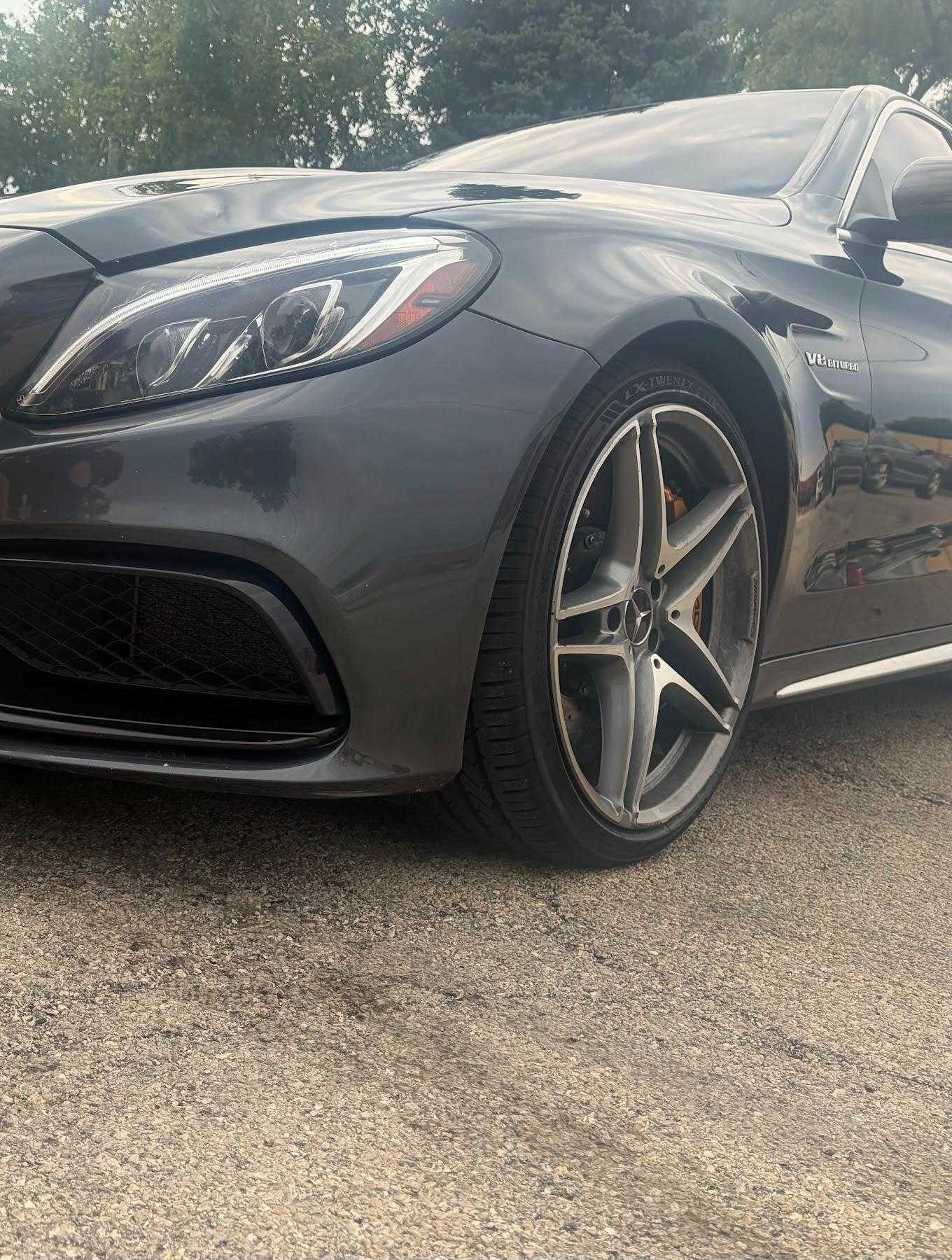 C63 AMG, front wheel and bumper